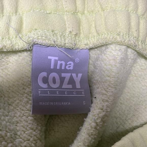 TNA jogging suit size small colour lime green - Picture 3 of 3